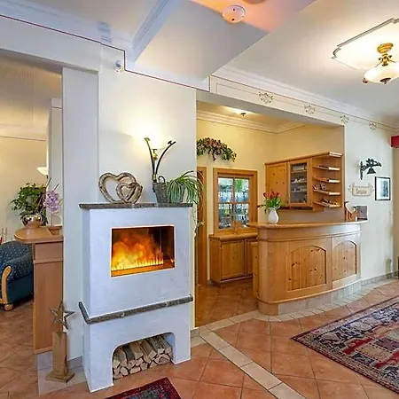 Hotel&appartement Auerhahn Hotel 4*