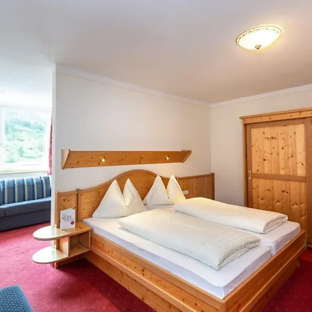 Hotel Hotel&appartement Auerhahn 4*