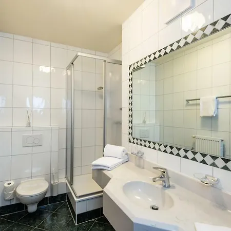 & Auerhahn Hotell