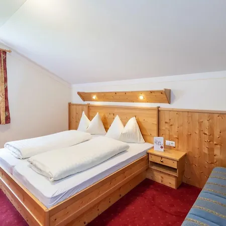 Hotel Hotel&appartement Auerhahn 4*